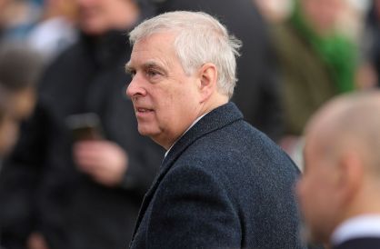 prisão de andrew marca nova fase na crise da monarquia britânica