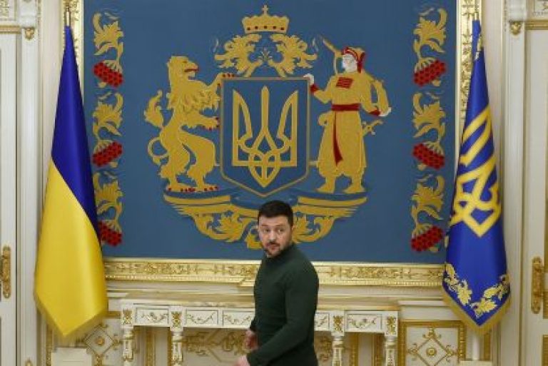 Zelensky intensifica diálogo estratégico na Jordânia com líderes do Golfo