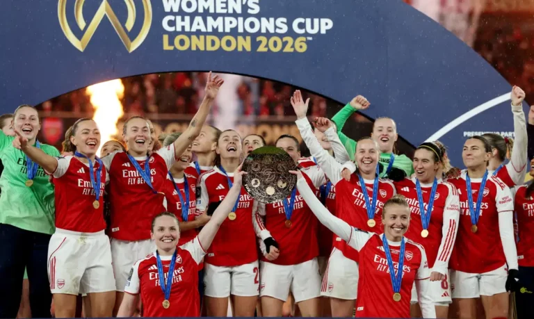 Arsenal conquista Mundial Feminino após vitória emocionante sobre Corinthians