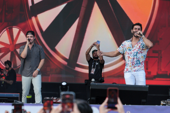 Israel & Rodolffo encerram shows do Verão Maior Paraná 2026 em Caiobá