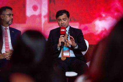 Sobreoferta estrutural de energia não reduz conta de luz no Brasil, diz diretor da Aneel