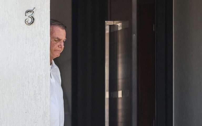 Pgr rejeita pedido de prisão domiciliar para Jair Bolsonaro