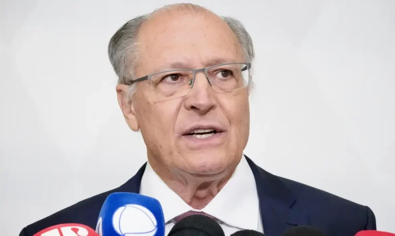 Governo triplica incentivo fiscal para fortalecer indústria química