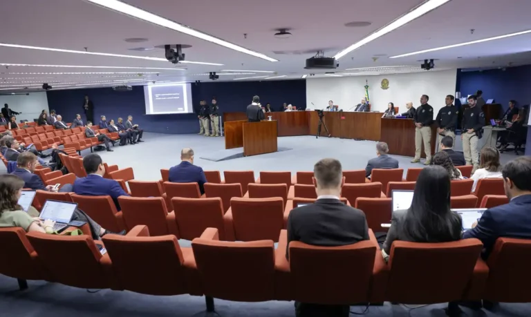 Moraes rejeita recursos de condenados no Núcleo 3 da trama golpista
