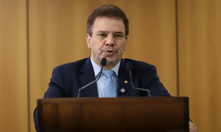 Ministro cobra debate urgente sobre recursos para combater crime organizado