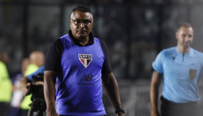 Roger Machado mantém comando no São Paulo apesar da pressão recente