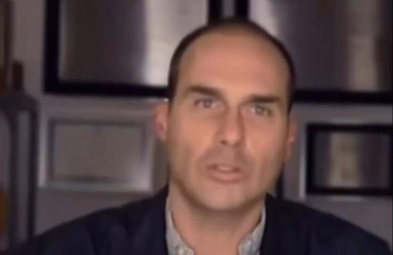 Eduardo Bolsonaro critica ausência de apoio de Nikolas e Michelle a Flávio