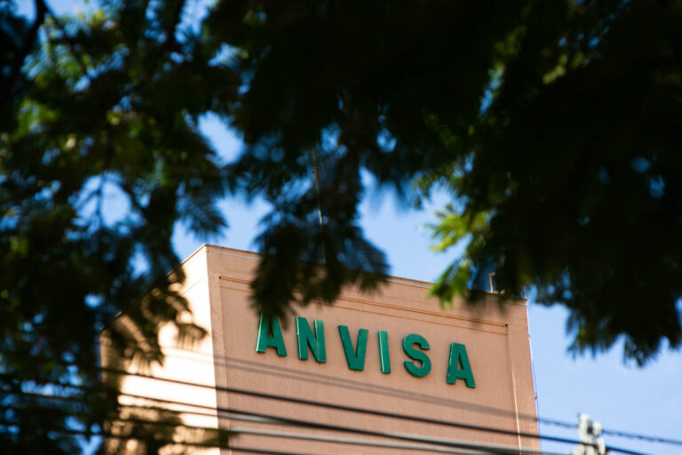Concurso da Anvisa enfrenta críticas por perícia médica considerada capacitista