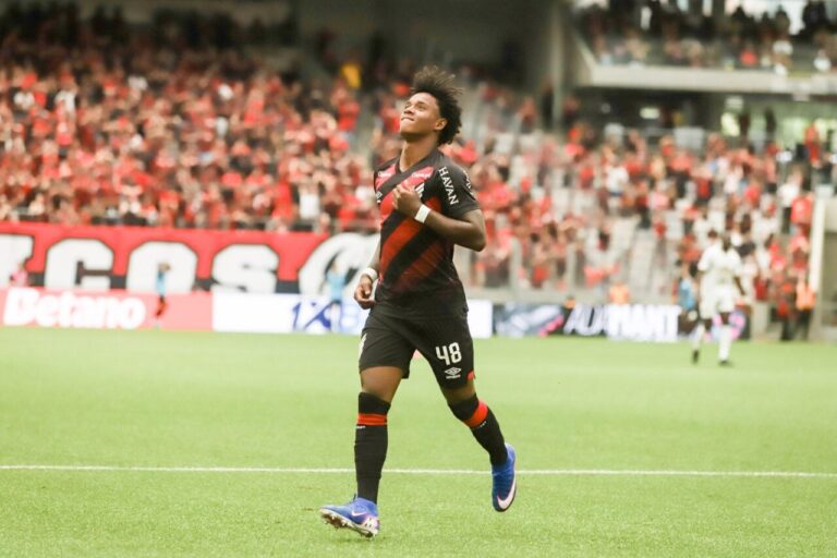 Athletico confirma venda de Bruninho por 12 milhões de euros ao Shakhtar Donetsk