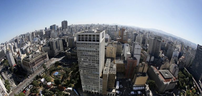 Previsão do tempo em São Paulo indica dia de calor moderado com muitas nuvens