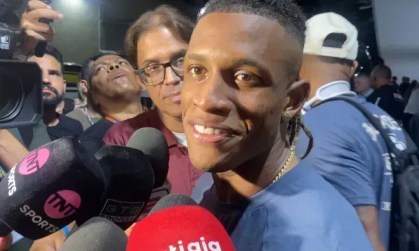 Danilo destaca seleção e provoca Vasco após vitória decisiva