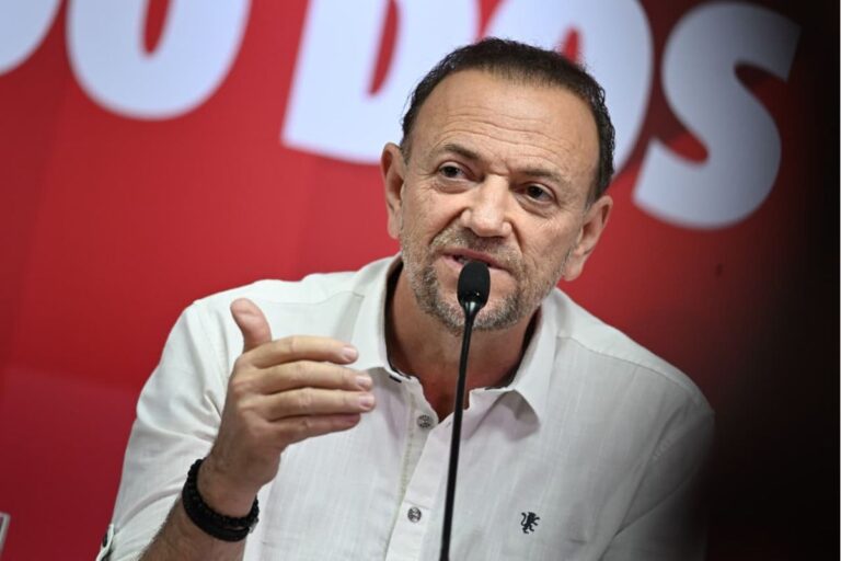 Presidente do PT propõe federação com PSol para eleições de 2026