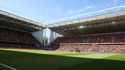 Lens e Toulouse decidem semifinal da Copa da França nesta terça-feira