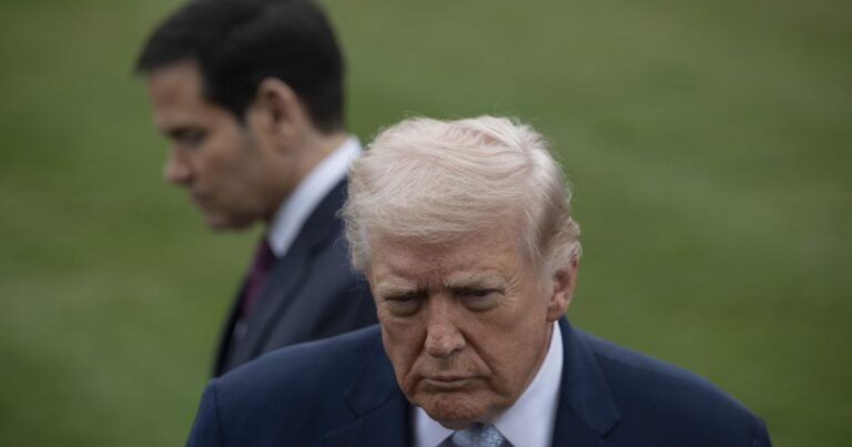 Trump sai enfraquecido após acordo de paz com o Irã, diz especialista