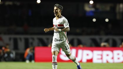 Ferreirinha destaca impacto da aposta de Neto após hat-trick pelo São Paulo