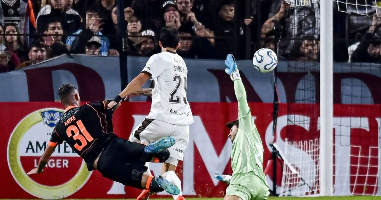 Corinthians vence Platense em estreia da Libertadores da América 2026