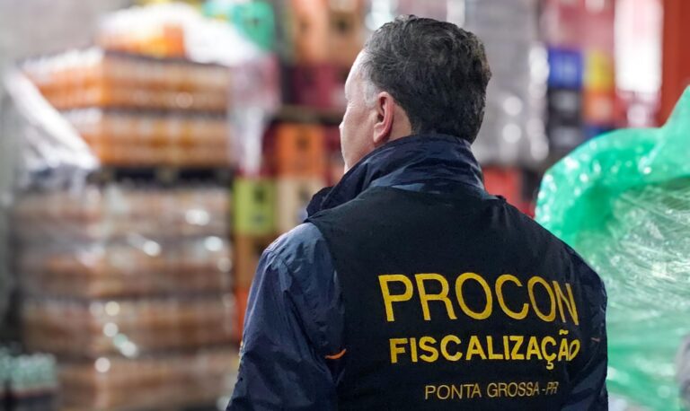 Procon investiga aumento nos preços da água mineral em Ponta Grossa
