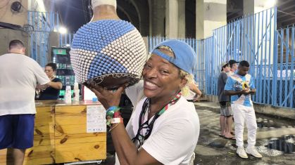 Mart'nália celebra amor pela Unidos de Vila Isabel desde a infância