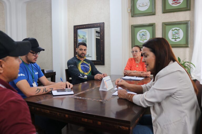 Prefeita em exercício define planejamento das estradas rurais em Tibagi