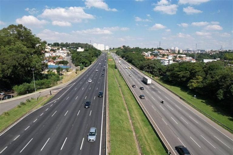 Tiradentes deve levar 20 milhões às rodovias de São Paulo no feriado prolongado