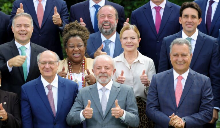 Partidos aliados do governo Lula e suas perspectivas para 2026