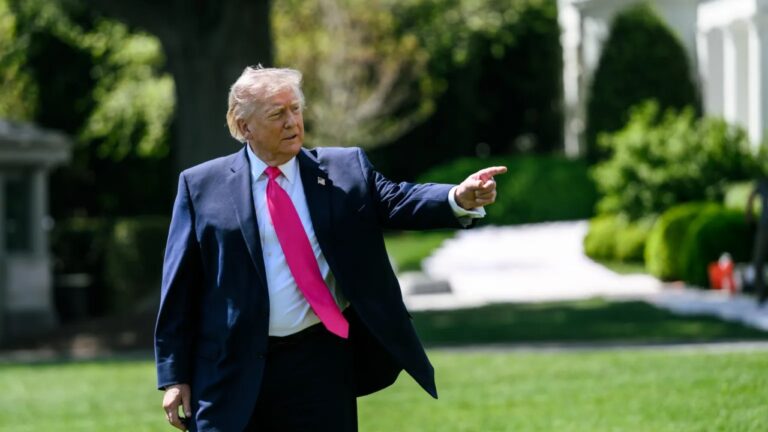 Trump defende salão secreto na Casa Branca após ataque a tiros