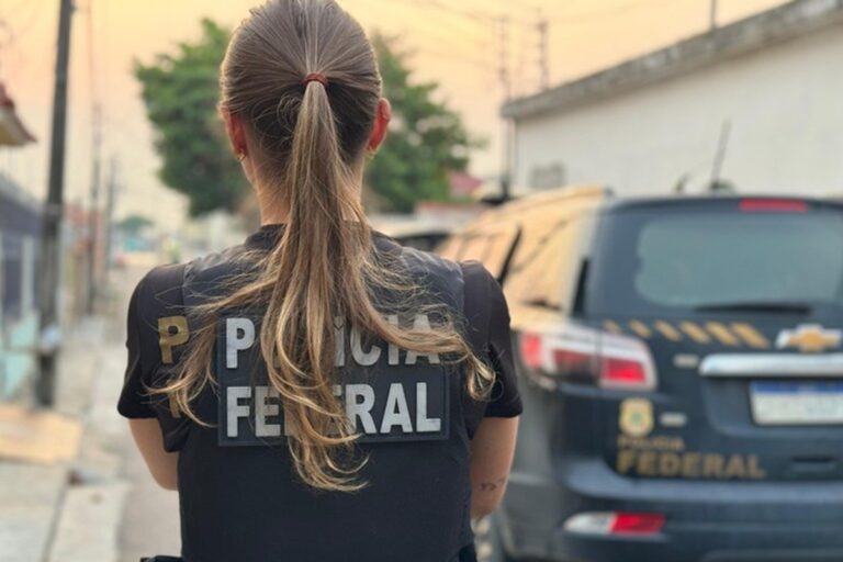 Operação da PF investiga vazamento de dados de autoridades na Receita