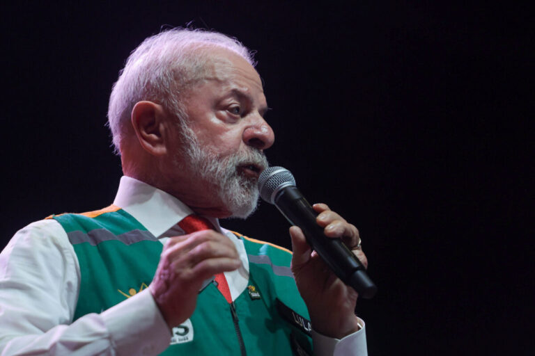 Lula reafirma compromisso de desmascarar mentiras em discurso eleitoral