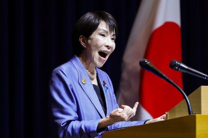 Sanae Takaichi assegura maioria robusta nas eleições legislativas do Japão