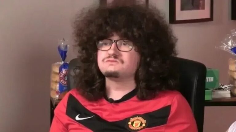 Matheus Cunha minimiza aposta do torcedor do Manchester United sobre corte de cabelo
