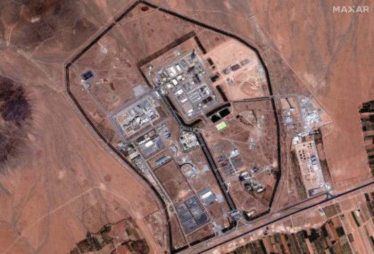 Irã acusa Estados Unidos e Israel de ataque à instalação nuclear de Arak