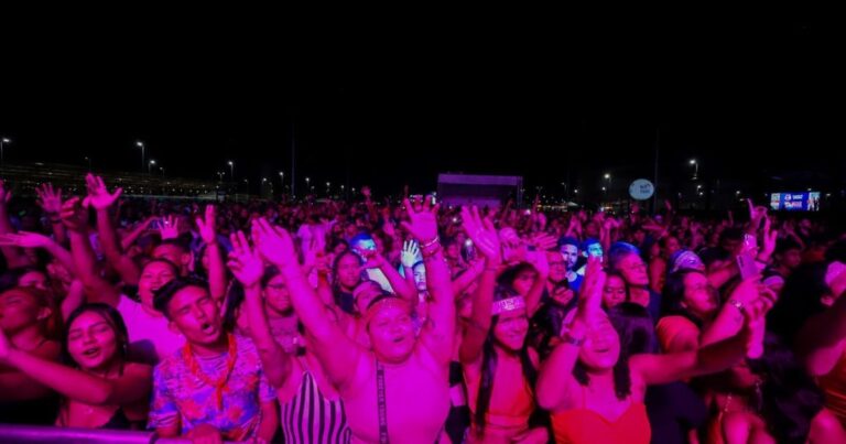 Carnaval em Belém começa com Timbalada, Olodum e aparelhagem
