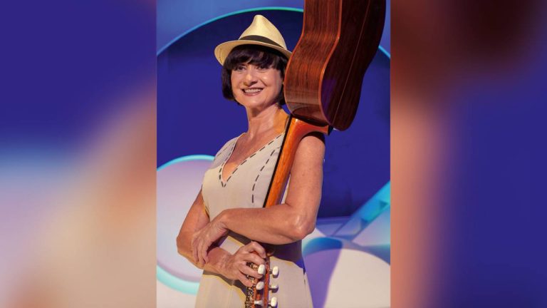 Zezé Polessa destaca silêncio criativo de Nara Leão na bossa nova