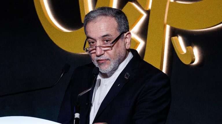 Irã reforça compromisso com enriquecimento de urânio apesar da pressão dos Estados Unidos