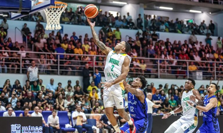 Brasil mantém 100% de aproveitamento nas eliminatórias para Copa de basquete