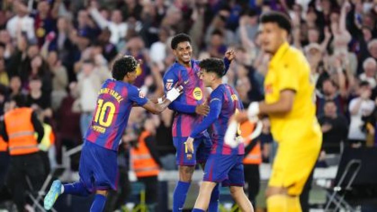 Barcelona amplia vantagem na liderança da LaLiga com vitória no clássico