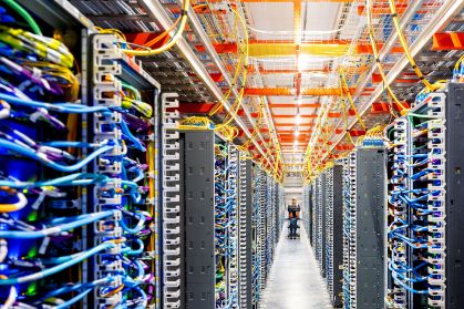 Amazon aposta US$ 5 bilhões em Anthropic para ampliar inteligência artificial