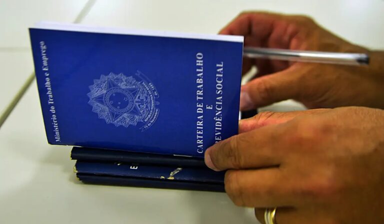 Mudanças no imposto de renda impactam salário de fevereiro para quem ganha até cinco mil