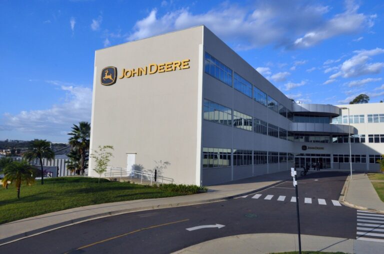 John Deere fortalece liderança com aquisição de ativos da Risutec Oy