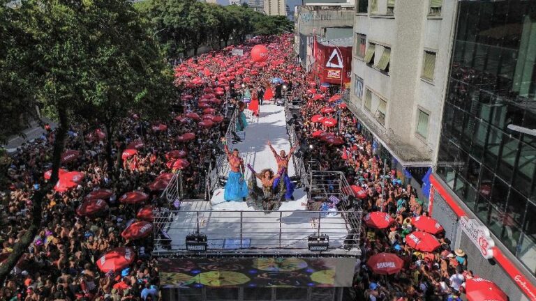 Pré-Carnaval causa interdições e ajustes no trânsito de São Paulo nesta sexta-feira