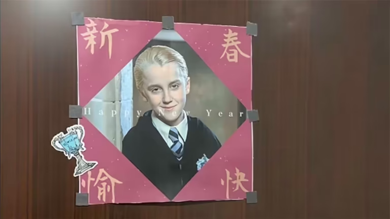 Draco Malfoy se torna símbolo inesperado do Ano do Cavalo na China