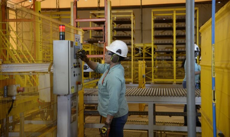 Ipea avalia absorção da escala de trabalho 6x1 pelo mercado