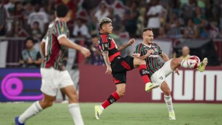 Fluminense e Flamengo disputam clássico decisivo no Maracanã pelo Brasileiro