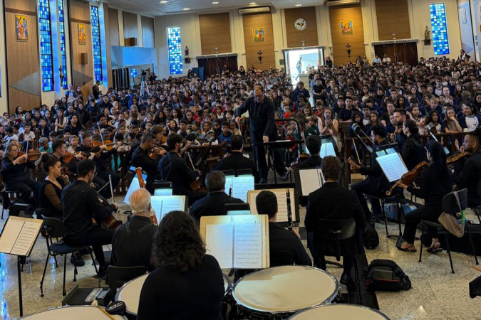 Orquestra sinfônica do Paraná promove concerto para 700 estudantes em Campo Largo