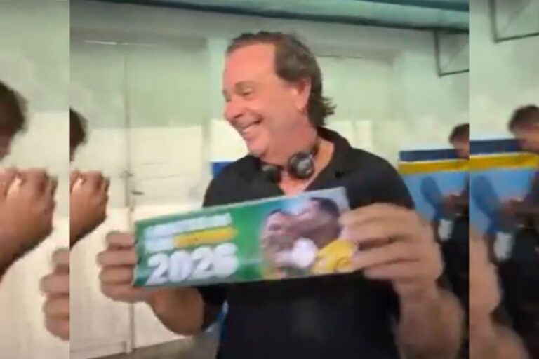 Ex-ministro do Turismo promove adesivos pró-Flávio Bolsonaro no Carnaval 2026