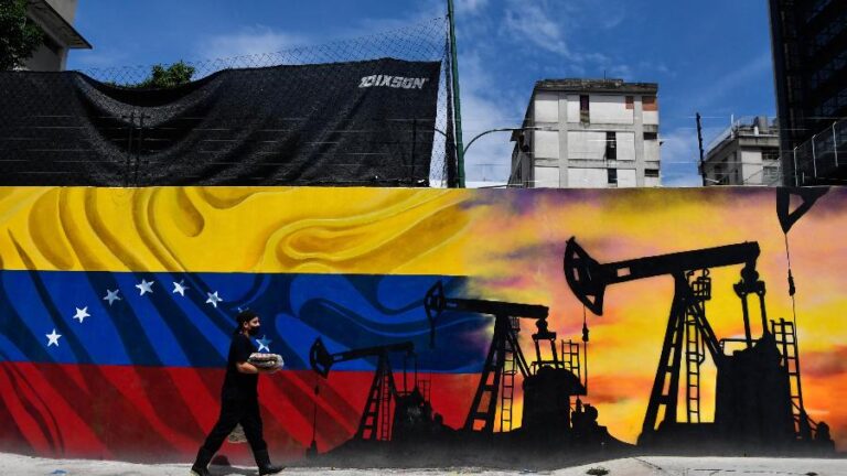 Eua ampliam flexibilizacao de restricoes sobre petroleo venezuelano