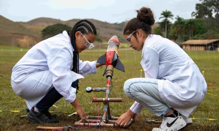 Inscrições abertas para as olimpíadas brasileiras de astronomia e foguetes em 2026