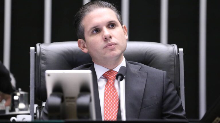 Motta pode desconsiderar bancada feminina na relatoria do Dia Nacional do Nascituro
