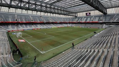 Athletico-Pr e Santos enfrentam decisivo duelo no Brasileirão