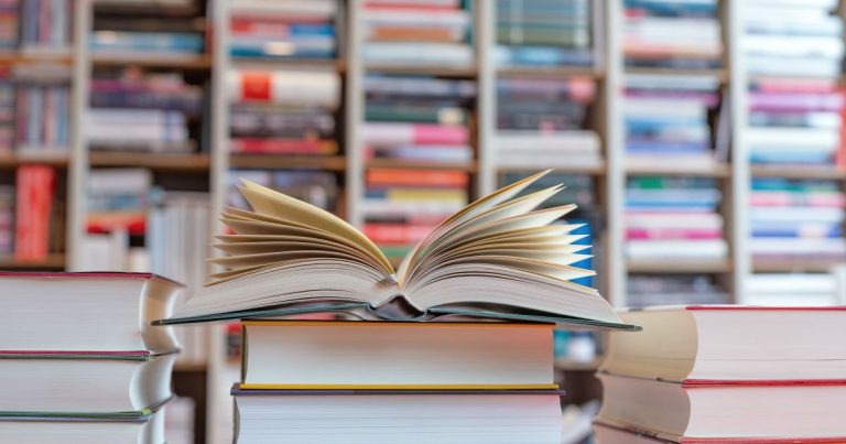 Dia mundial do livro impulsiona criação do hábito de ler com cinco passos